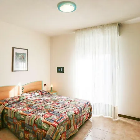 Holiday Villaggio Lido Del Sole Ivn01290 Cyd *